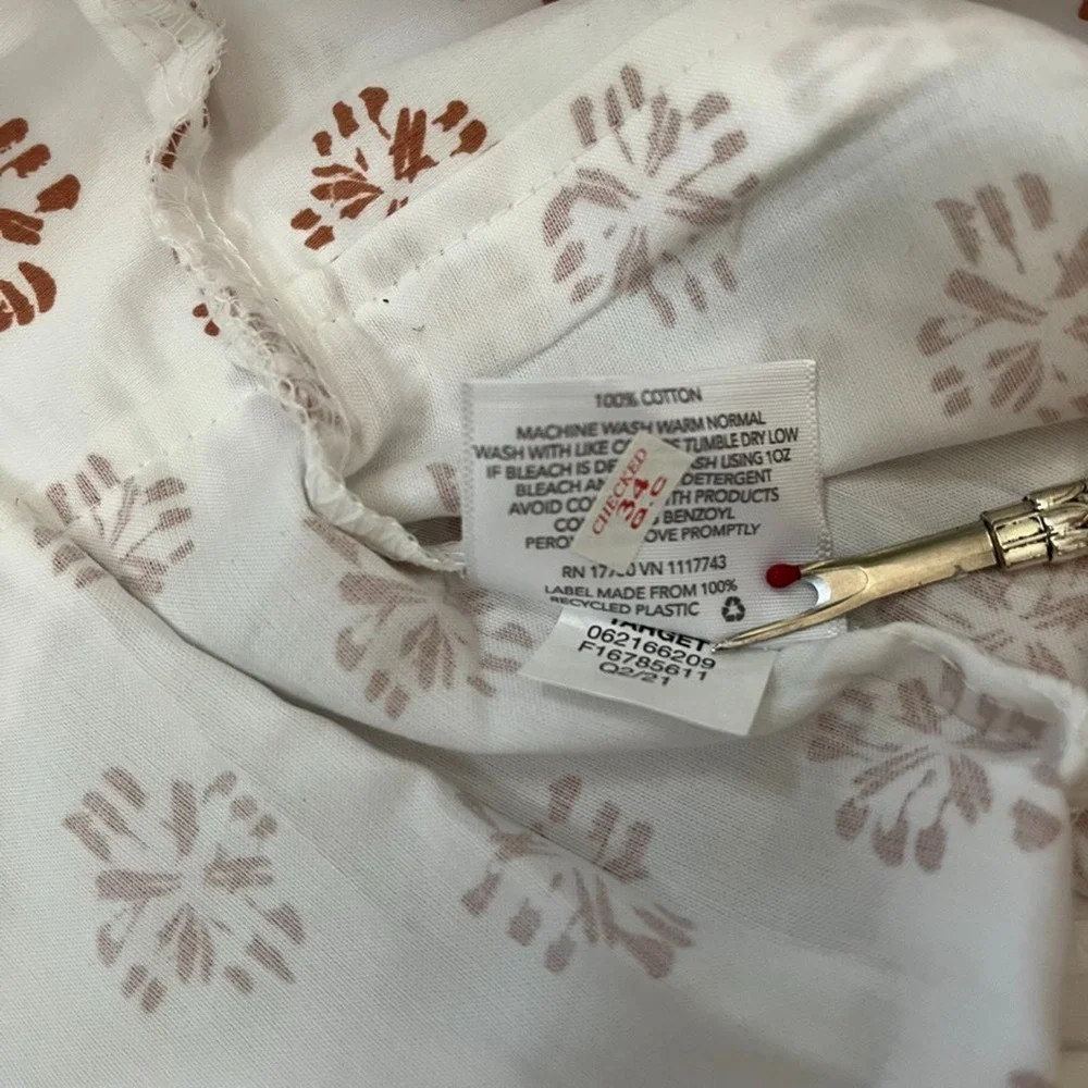 Threshold 100% Cotton Queen Pillowcases (2) Orange & White Geometric Floral